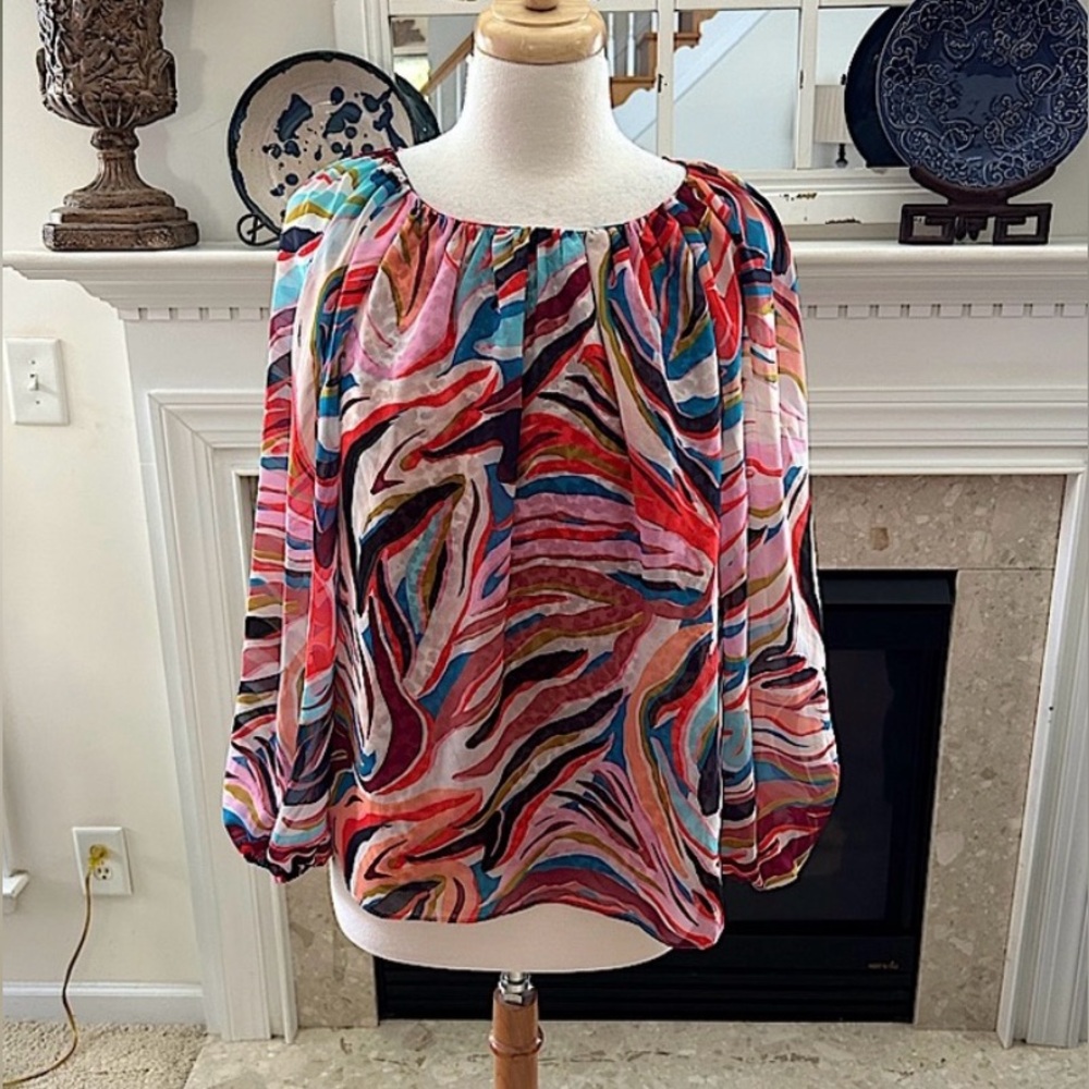 Marie Oliver Top